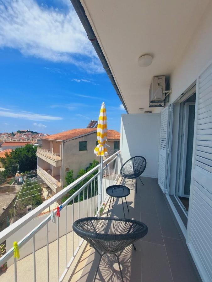 Vinko Rooms Primošten Esterno foto