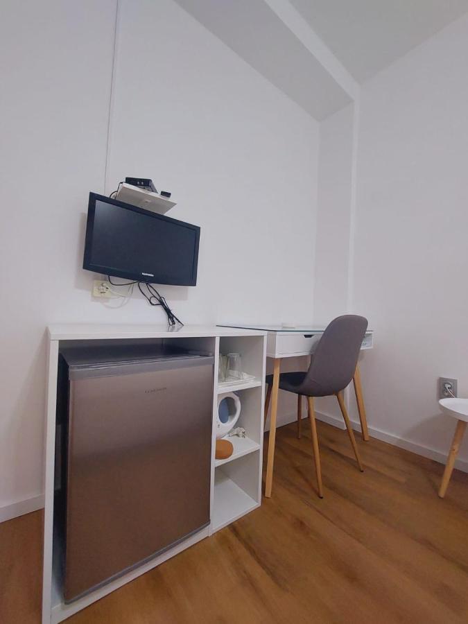 Vinko Rooms Primošten Esterno foto