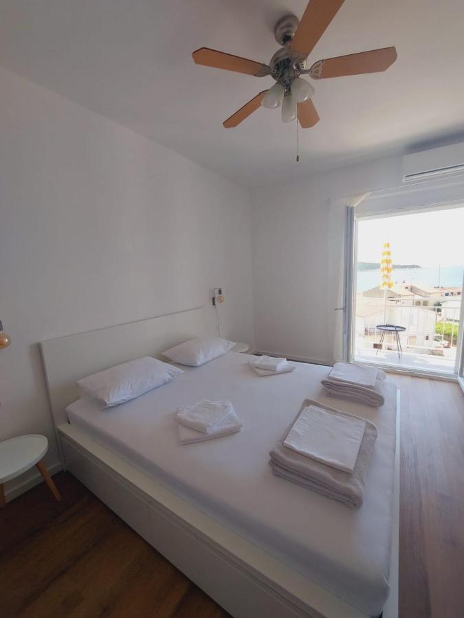 Vinko Rooms Primošten Esterno foto