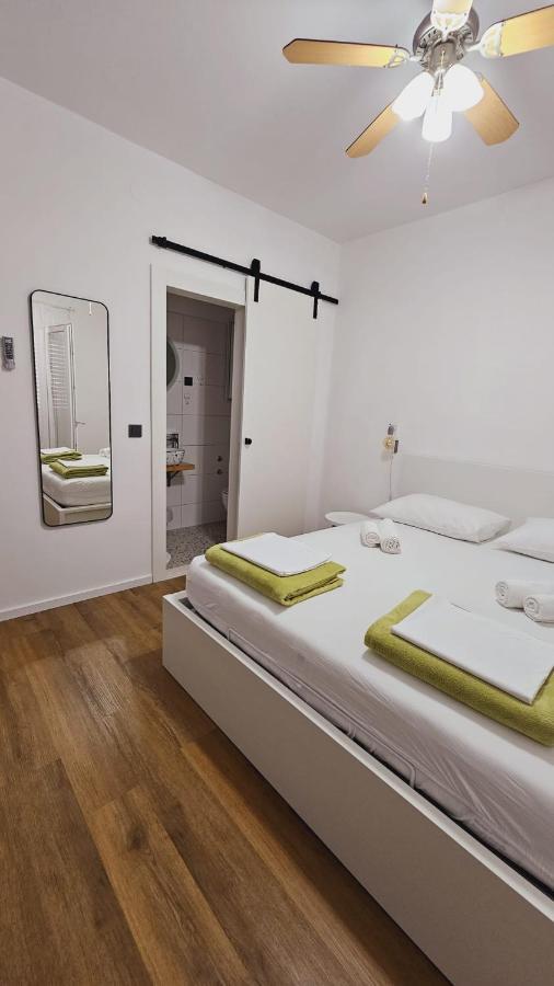 Vinko Rooms Primošten Esterno foto