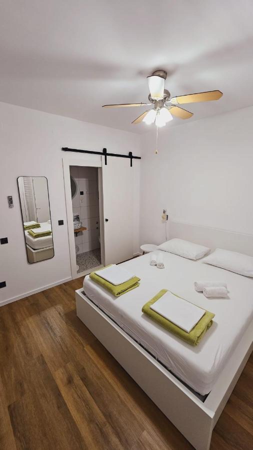 Vinko Rooms Primošten Esterno foto